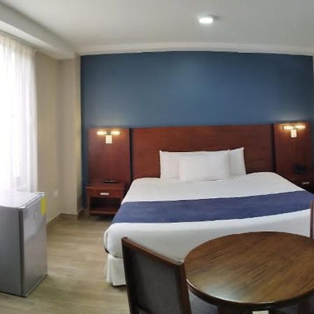 Hotel San Agustin Plaza Латакунга Екстериор снимка