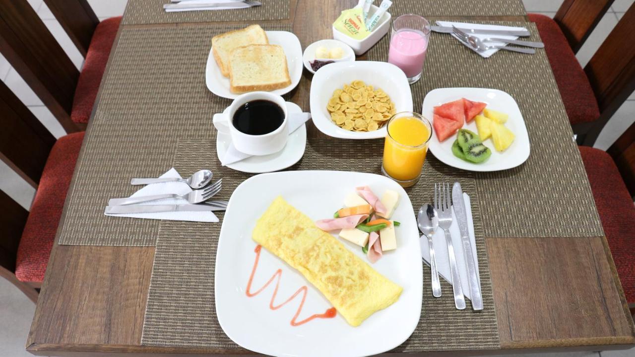 Hotel San Agustin Plaza Латакунга Екстериор снимка