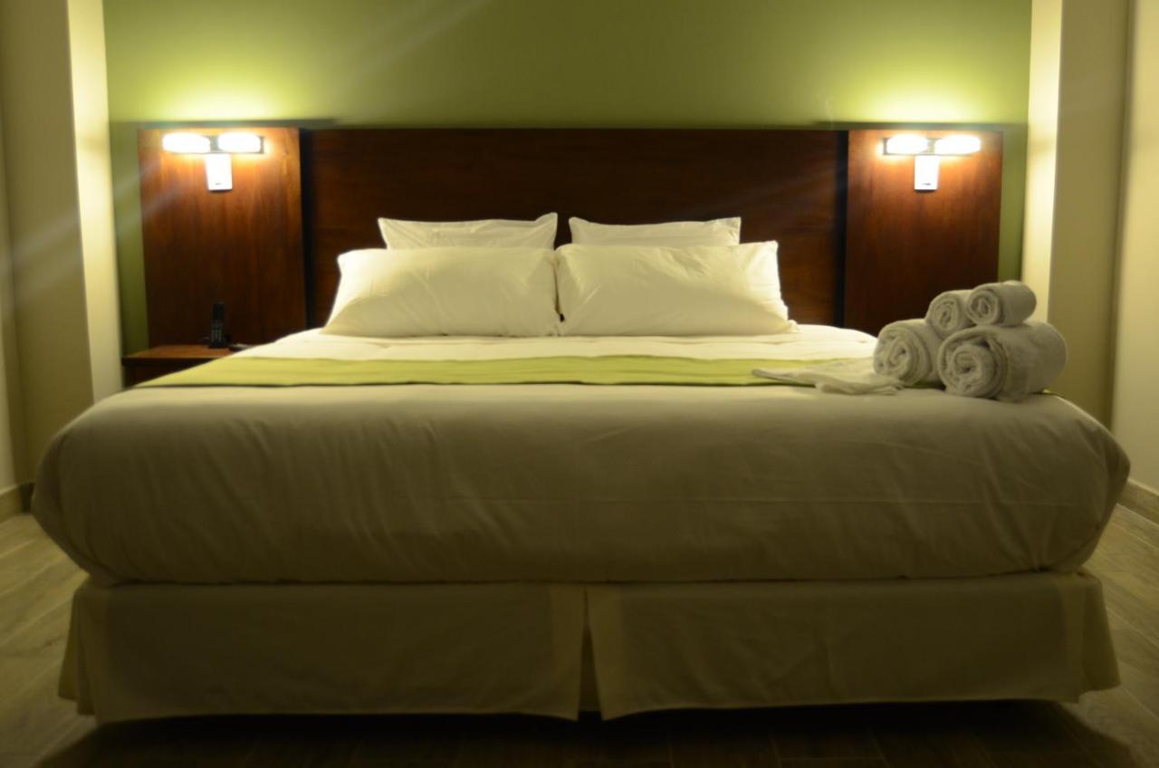 Hotel San Agustin Plaza Латакунга Екстериор снимка