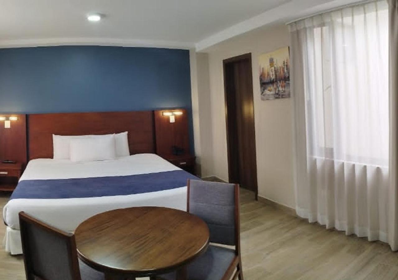 Hotel San Agustin Plaza Латакунга Екстериор снимка