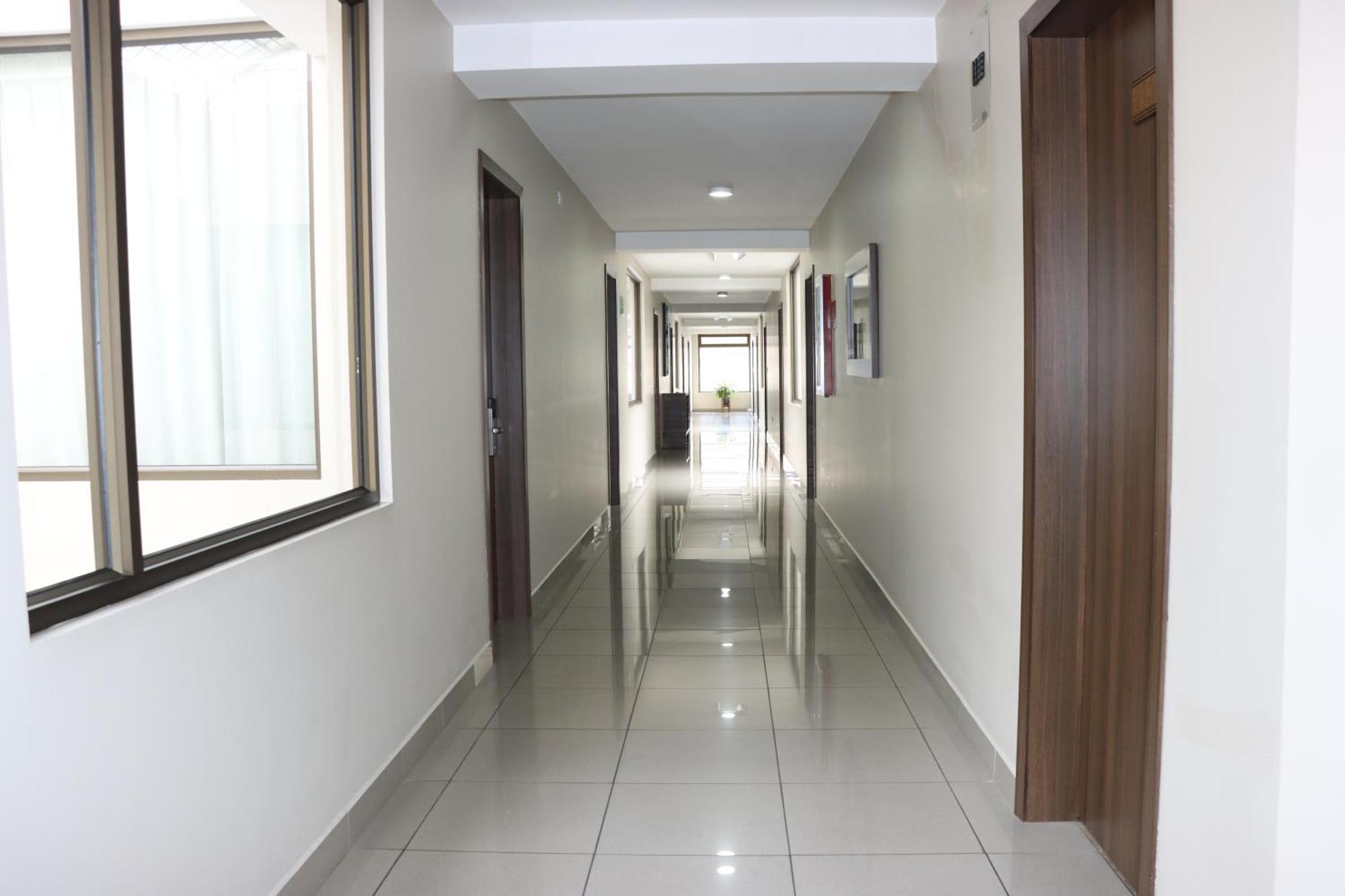 Hotel San Agustin Plaza Латакунга Екстериор снимка