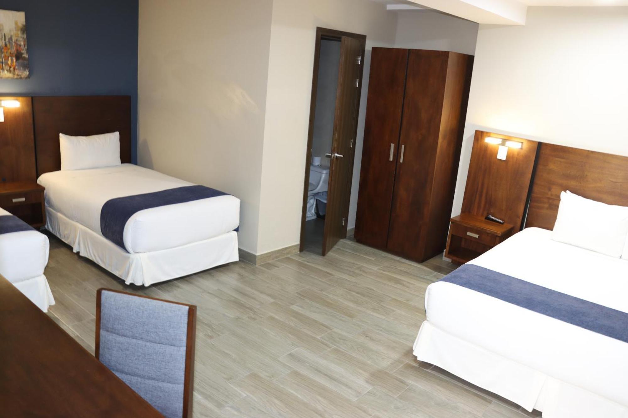 Hotel San Agustin Plaza Латакунга Екстериор снимка