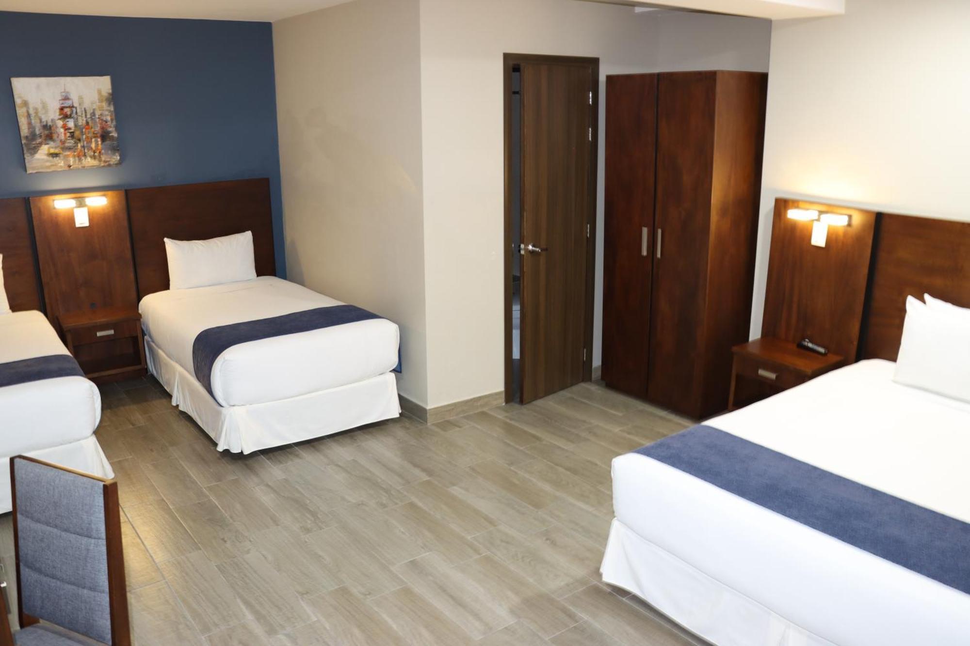 Hotel San Agustin Plaza Латакунга Екстериор снимка