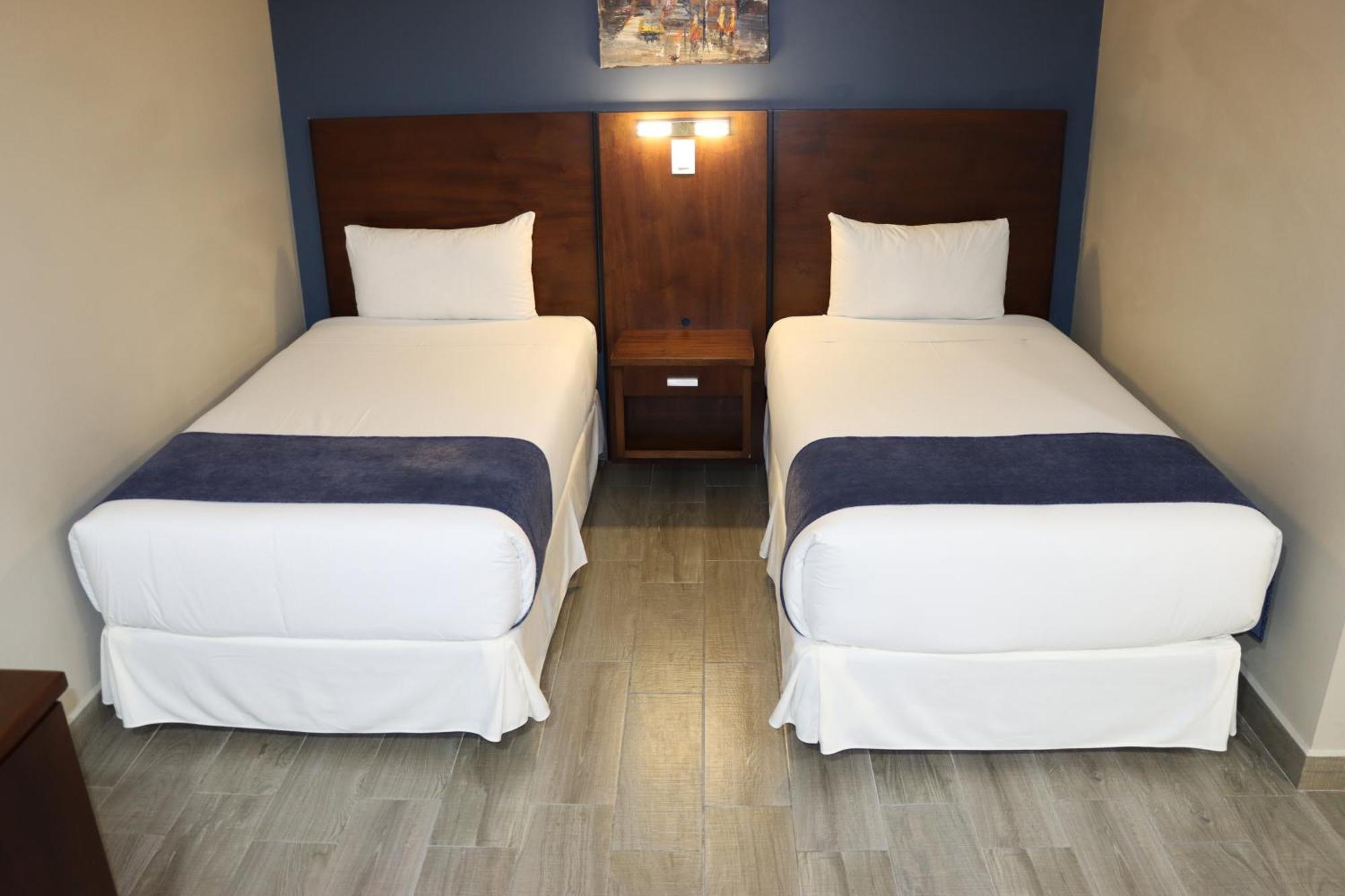 Hotel San Agustin Plaza Латакунга Екстериор снимка