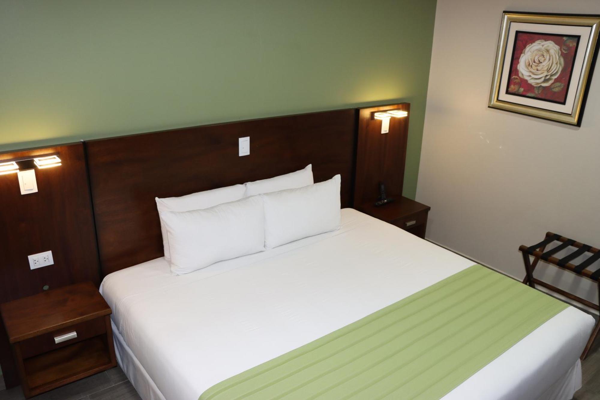 Hotel San Agustin Plaza Латакунга Екстериор снимка