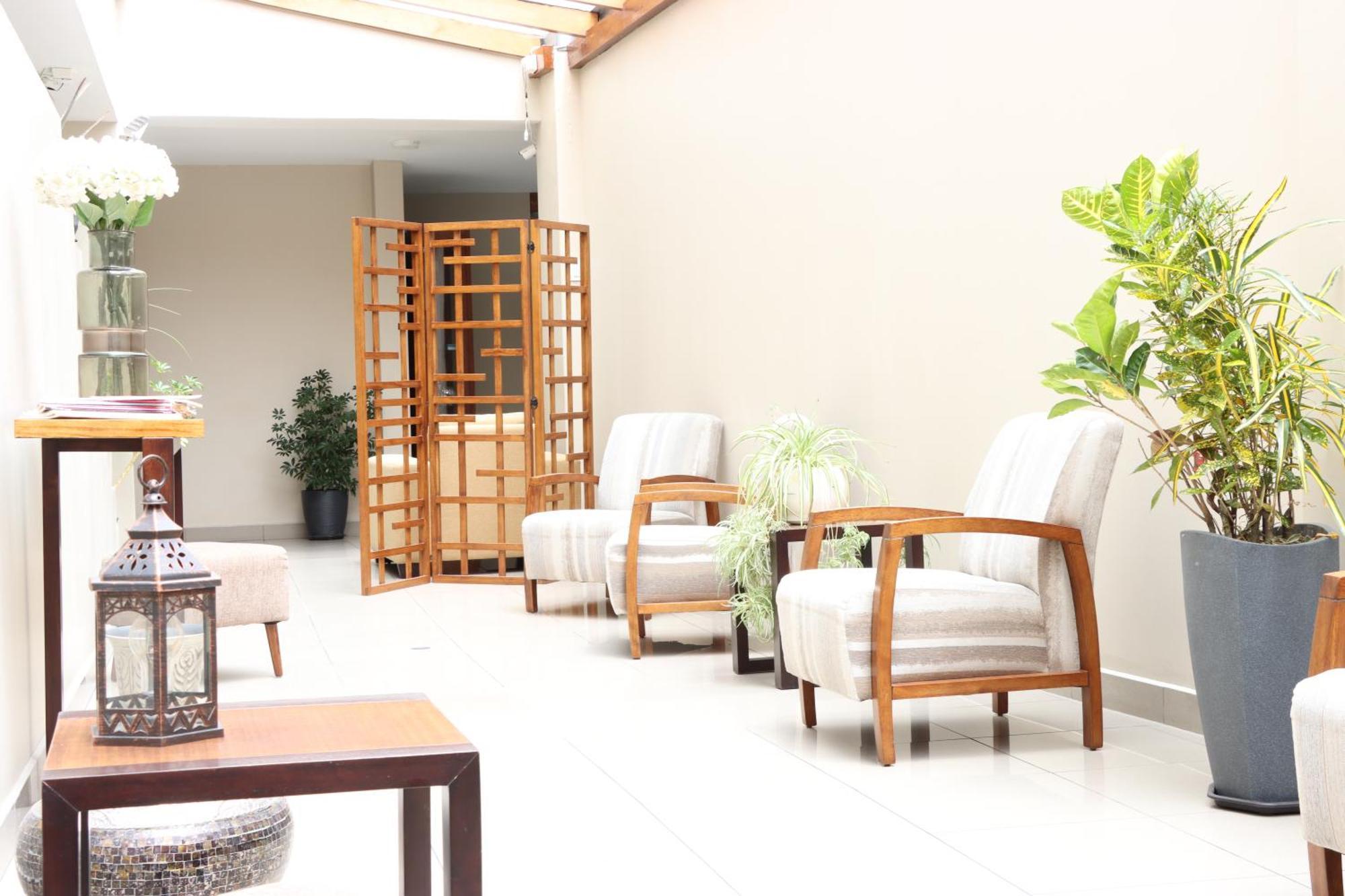 Hotel San Agustin Plaza Латакунга Екстериор снимка
