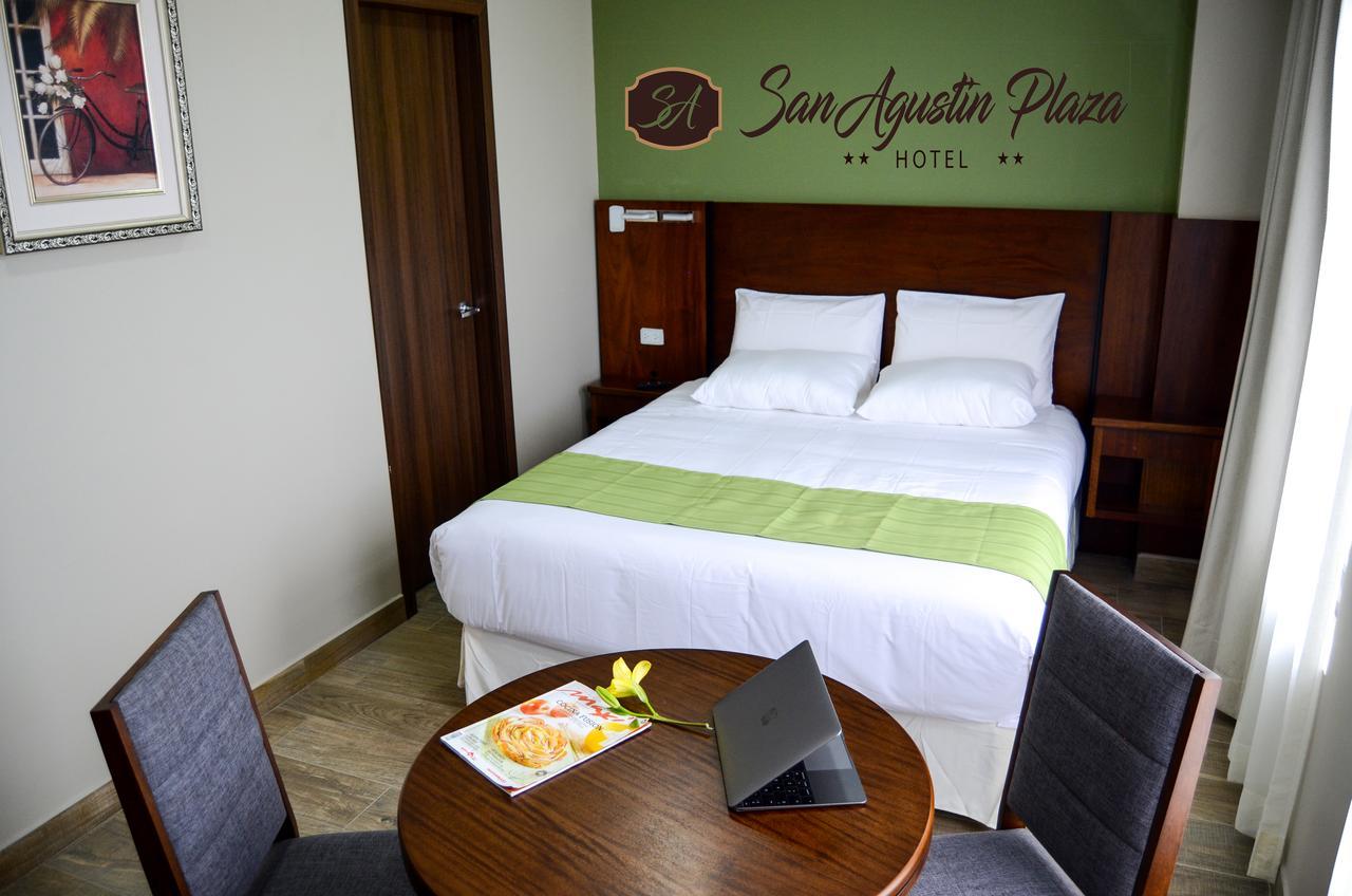 Hotel San Agustin Plaza Латакунга Екстериор снимка
